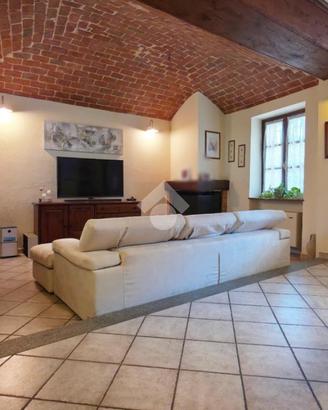 CASA SEMINDIPENDENTE A CASALBORGONE