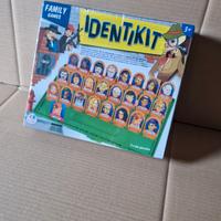 Gioco in scatola "Identikit"-Stile "Indovina Chi"