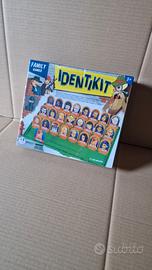 Gioco in scatola "Identikit"-Stile "Indovina Chi"