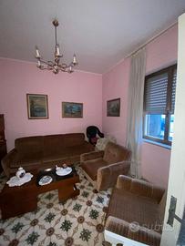 Casa campidanese con giardino