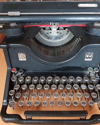 macchina da scrivere Olivetti M40 carrello lungo
