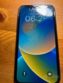 Telefono : I-phone 11 64GB