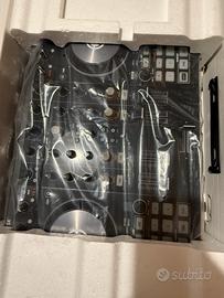 Controller Traktor S4