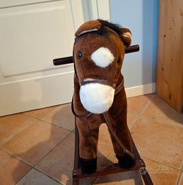 Cavallo a dondolo