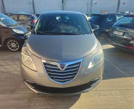 LANCIA YPSILON 1.3 95CV PLATINO INTERNI IN PELLE