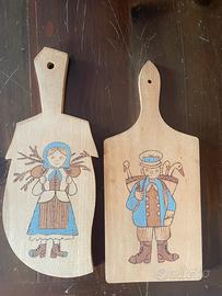 Coppia taglieri in legno dipinti a mano