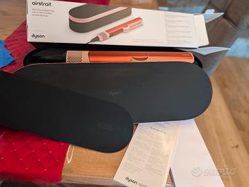 Dyson airstrait 