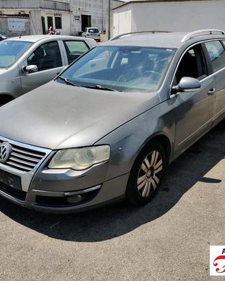 VW PASSAT VARIANT 3C5 2.0 TDI 16V 140CV -ricambi