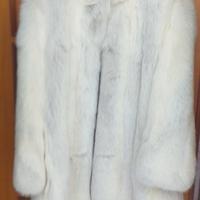 pelliccia volpe bianca