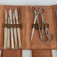 Trousse chirurgica tascabile vintage  dimensioni c