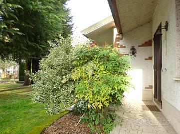 VILLA SINGOLA A COPPARO