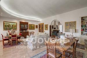 Appartamento di 186 m² con 4 locali a Guagnano