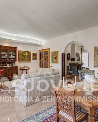 Appartamento di 186 m² con 4 locali a Guagnano