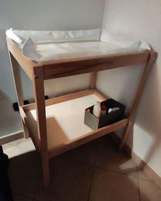 fasciatoio Ikea con cuscino 