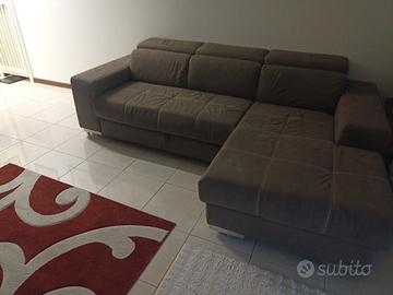 divano angolare con lettino
