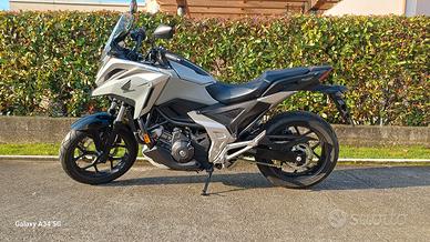 HONDA NC 750 X DCT ANNO 2024