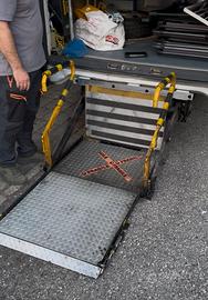 Rampa disabili idraulica