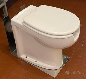 WC ergonomico per anziani e disabili con staffa