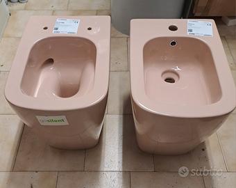 coppia sanitari più sedile 