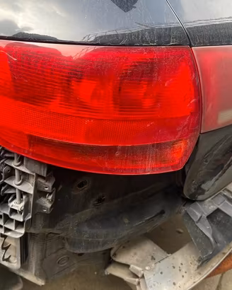 Fanale post sinistro carrozz audi a3 anno 2005