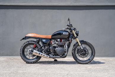 Triumph Bonneville T100 Black "Custom" - 2008