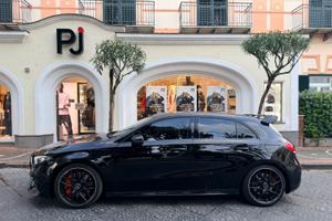 Mercedes classe a45s amg 421cv