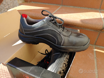 Scarpe antinfortunistiche