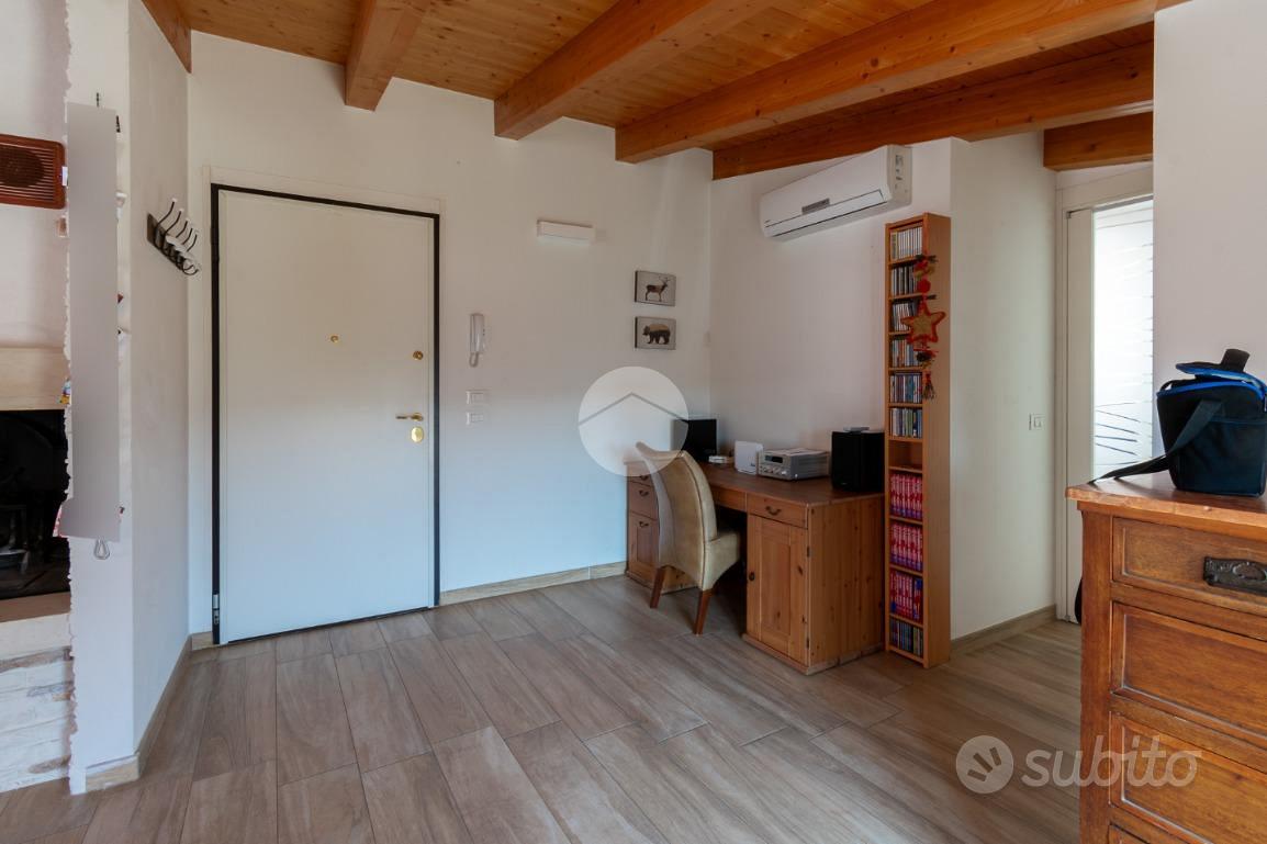 3 LOCALI A SAN PIETRO IN CARIANO - Vista 6