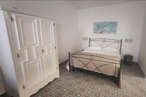 Otranto a km 4 dal mare appartamento con cortile