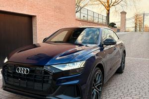 AUDI Q8 50 TDI 286 cv