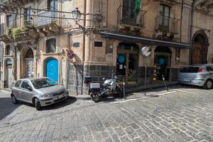 Bottega mq.100 ristrutturata finemente