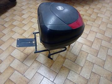 bauletto GIVI per vespa t5