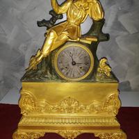 Orologio francese in bronzo dorato fine '700