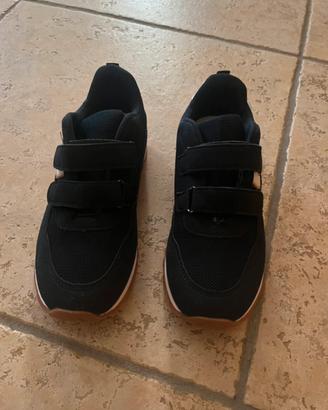Sneakers Sportive Casual con Chiusura a Strappo