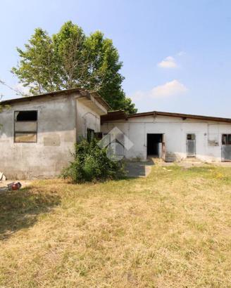 CAPANNONE A ROCCAFRANCA