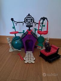 Monster High SECRET CREEPERS CRYPT bambola playset