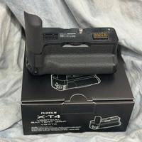 Fujifilm - Vertical Battery Grip X-T4 (Vg-Xt4)