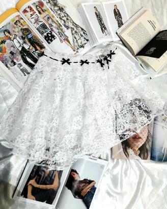 Gonna bianca in pizzo e semplice
