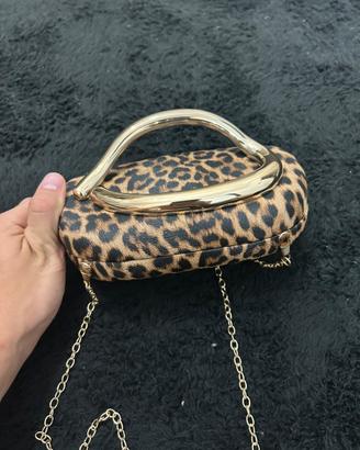 borsa leopardata, dettagli e manico dorato, nupva.