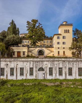 Ampia limonaia con grande potenziale