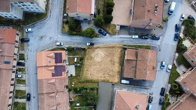 TER. RESIDENZIALE A GUBBIO