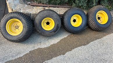 Gomme john deer gator