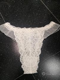 Mutandina in pizzo e organza