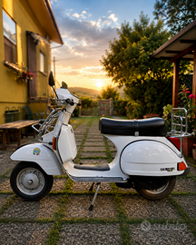 Vespa PX 125 E Arcobaleno 1987 FMI – Restaurata