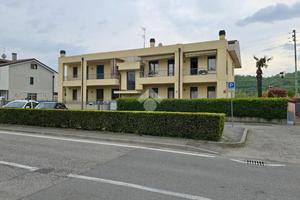 4 LOCALI A PESCANTINA
