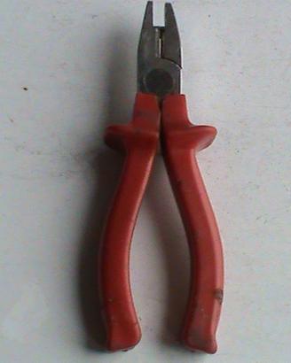Pinza da elettricista anni 90