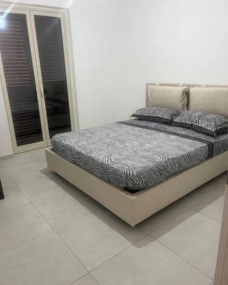 Letto matrimonale contenitore