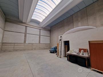 Nuovo. ampio piazzale