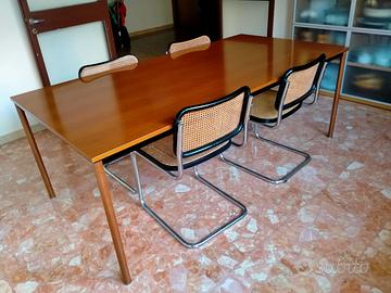 Tavolo MDF Italia in legno e metallo