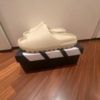 Ciabatte yeezy slide